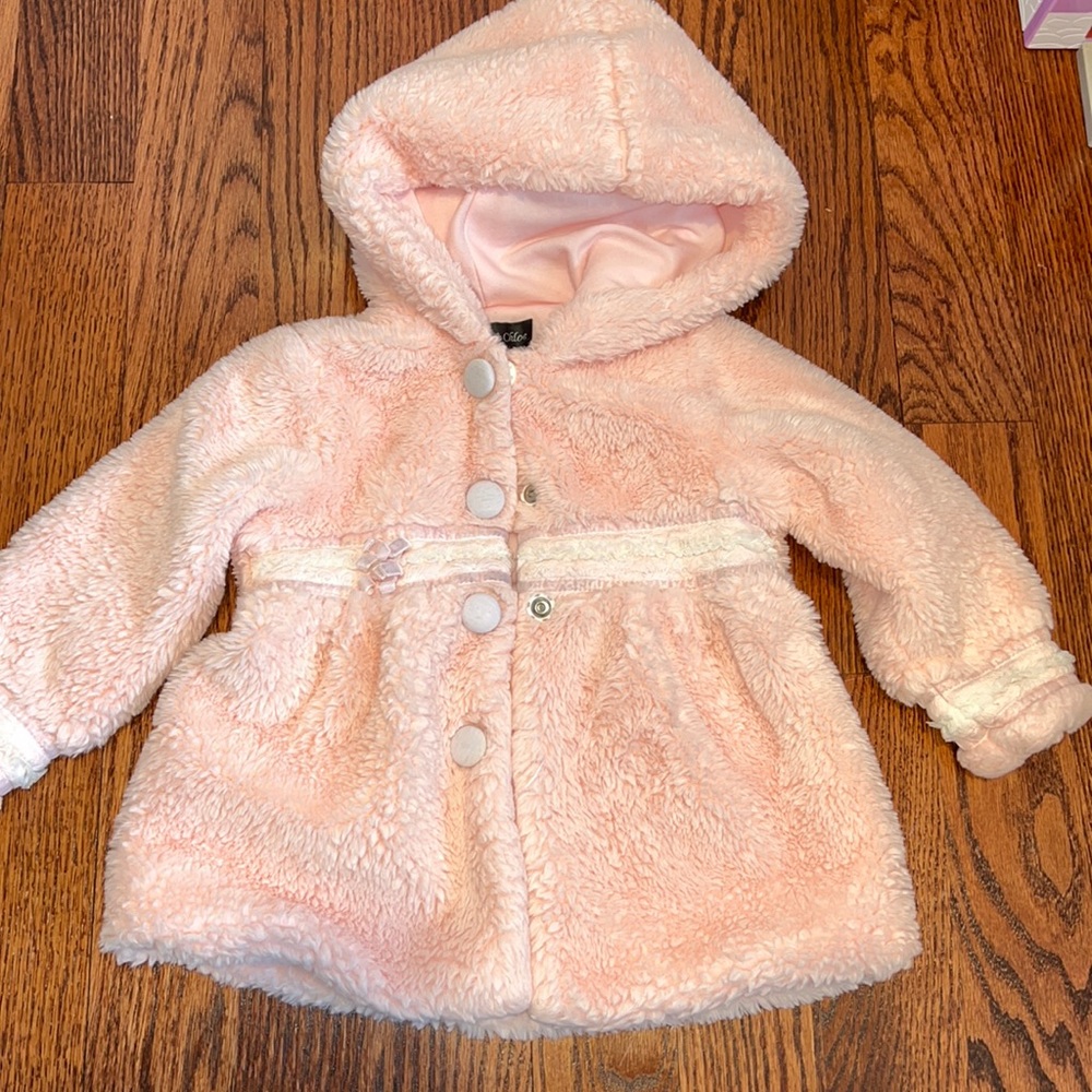 Boutique pink faux fur isobella and Chloe jacket size 3T